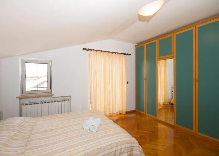 Villa Sveta Eufemija Bed End Breakfast I